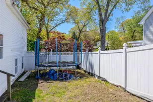 27 Garden Rd, Sound Beach, NY 11789 - Photo 33