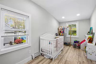 27 Garden Road, Sound Beach, NY 11789 - Photo 19