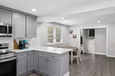27 Garden Road, Sound Beach, NY 11789 - Photo 29