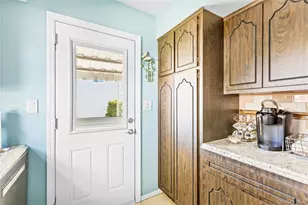 1080 Bay Shore Ave, Bay Shore, NY 11706 - Photo 9