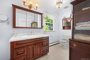 25 Bolton St, Lindenhurst, NY 11757 - Photo 19