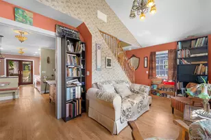 25 Bolton St, Lindenhurst, NY 11757 - Photo 13