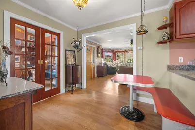 25 Bolton Street, Lindenhurst, NY 11757 - Photo 7