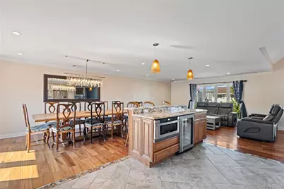 539 Nassau Avenue, Freeport, NY 11520 - Photo 11