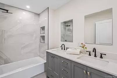 172A Harvard Street, Westbury, NY 11590 - Photo 21