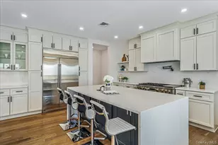 172A Harvard St, Westbury, NY 11590 - Photo 9