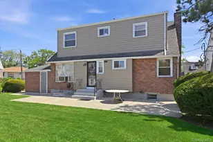 58 Lyon St, Valley Stream, NY 11580 - Photo 33