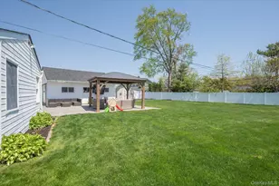 41 Disc Ln, Wantagh, NY 11793 - Photo 27