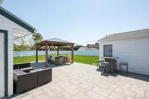 41 Disc Ln, Wantagh, NY 11793 - Photo 23