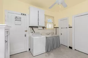 429 E 238th St, Bronx, NY 10470 - Photo 7