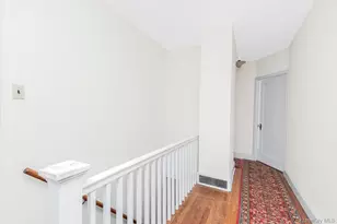 429 E 238th St, Bronx, NY 10470 - Photo 15