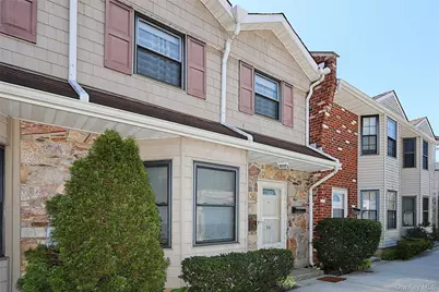 2410 Farmers Avenue #16, Bellmore, NY 11710 - Photo 1