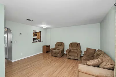 2410 Farmers Avenue #16, Bellmore, NY 11710 - Photo 13