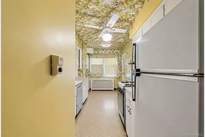 3231 163rd Street, Flushing, NY 11358 - Photo 7