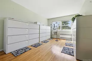 265-05 Hillside Ave., Floral Park, NY 11004 - Photo 13