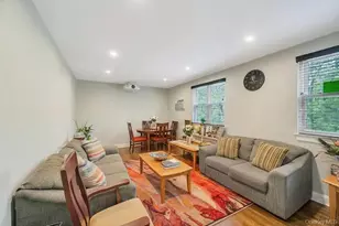 261-10 Langston Ave, Glen Oaks, NY 11004 - Photo 5