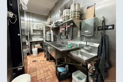 1694 2nd Avenue, New York, NY 10128 - Photo 15