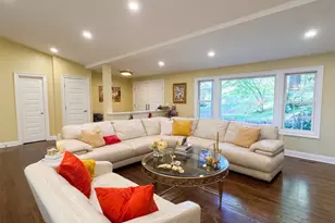 5 Eaton Ln, Scarsdale, NY 10583 - Photo 3