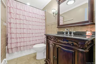 24 Sabre Drive, Selden, NY 11784 - Photo 11