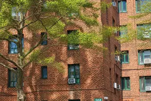 1558 Unionport Rd, Bronx, NY 10462 - Photo 9