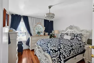 188-11 Dunkirk Dr, Jamaica, NY 11412 - Photo 11