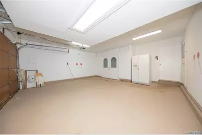 4025 Boston Avenue, Seaford, NY 11783 - Photo 19