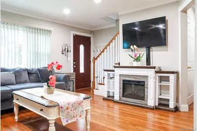 7 Oak Street, Brentwood, NY 11717 - Photo 13