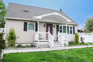 7 Oak St, Brentwood, NY 11717 - Photo 7