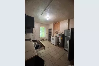 141 S William Street, Newburgh, NY 12550 - Photo 15