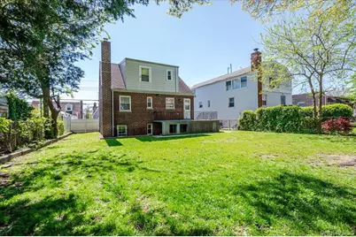 812 Swinton Avenue, Bronx, NY 10465 - Photo 41
