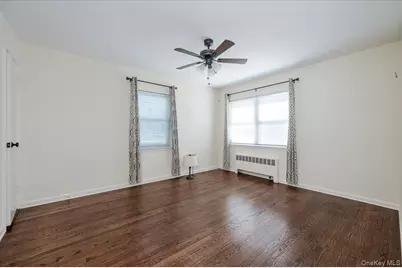 812 Swinton Avenue, Bronx, NY 10465 - Photo 13