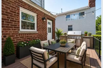812 Swinton Avenue, Bronx, NY 10465 - Photo 7