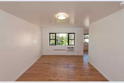 671 Bronx River Road #3A, Yonkers, NY 10704 - Photo 1