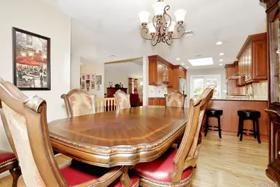 8 Medford Place, Nanuet, NY 10954 - Photo 7