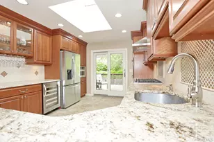 8 Medford Pl, Nanuet, NY 10954 - Photo 9