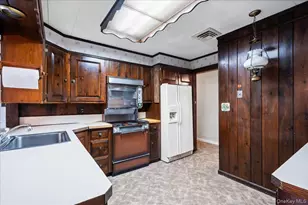933 Dana Ave, Valley Stream, NY 11580 - Photo 5