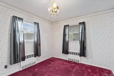 933 Dana Avenue, Valley Stream, NY 11580 - Photo 9