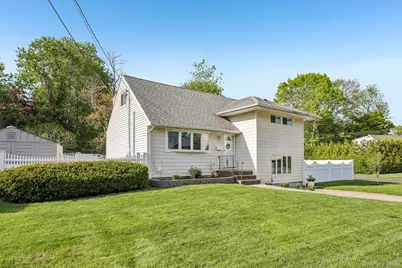 7 Bowden Drive, Huntington Station, NY 11746 - Photo 3