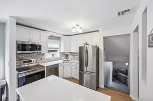 7 Bowden Dr, Huntington Station, NY 11746 - Photo 9