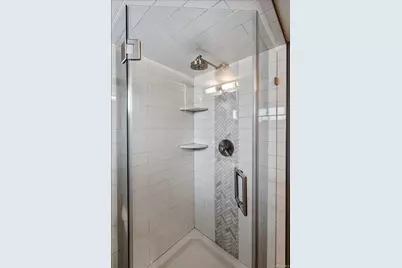 94 Roosevelt Street, Garden City, NY 11530 - Photo 19