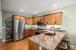 94 Roosevelt St, Garden City, NY 11530 - Photo 7