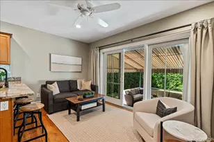 94 Roosevelt St, Garden City, NY 11530 - Photo 9