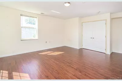 200 Carney Street #108, Glen Cove, NY 11560 - Photo 11