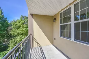 200 Carney St, Glen Cove, NY 11560 - Photo 13