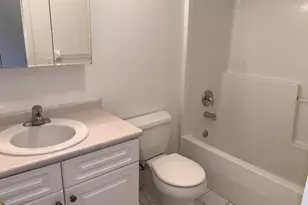 25 College Ave, Nanuet, NY 10954 - Photo 13