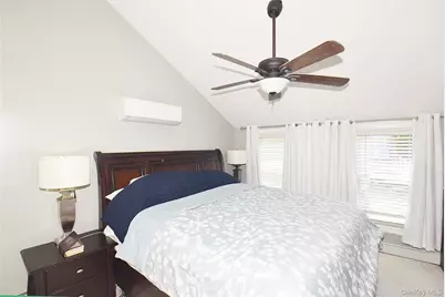 130 Winganhauppauge Road, Islip, NY 11751 - Photo 33
