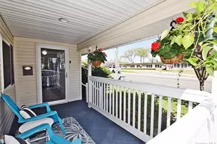 130 Winganhauppauge Rd, Islip, NY 11751 - Photo 37