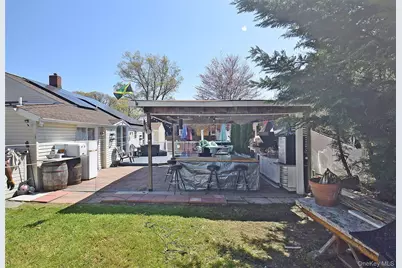 130 Winganhauppauge Road, Islip, NY 11751 - Photo 39