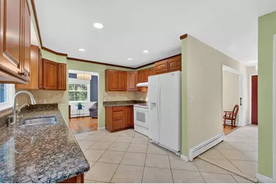 14 Victor Lane, Poughkeepsie, NY 12601 - Photo 11