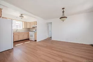 3166 Spencer Dr, Bronx, NY 10465 - Photo 7